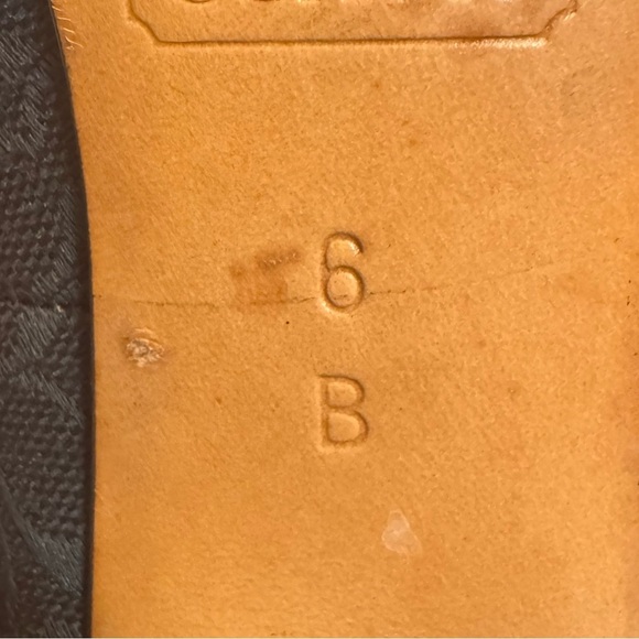 COACH ELLIN Signature Mono Pumps
Size 6 Black Formal Office Classic Designer - Picture 12 of 17